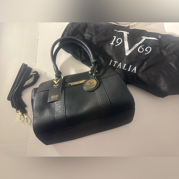 Versace 1968 willow tote nwt and shoulder strap too dust bag! - Picture 16 of 16